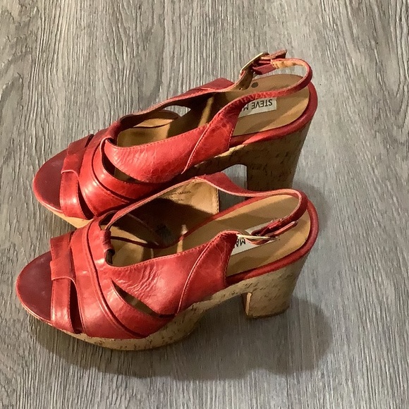 Steve Madden Red Cork Platfrom - Picture 3 of 8